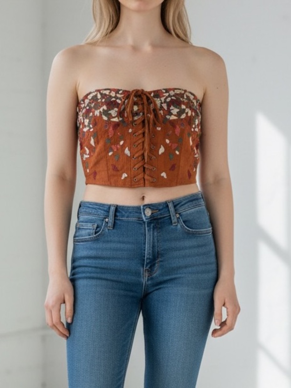 Strapless free people crop top with detailed embroidery - Picture 6 of 8